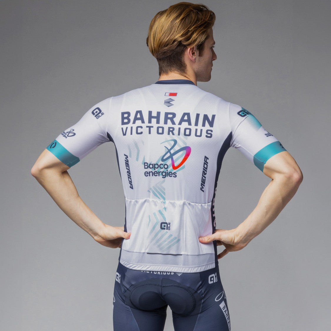 Completo Alé Bahrain Victorious 2024